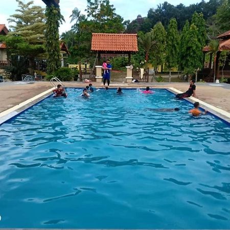 Oyo Home 90745 Desa Balqis Beach Resort Malakka Dış mekan fotoğraf