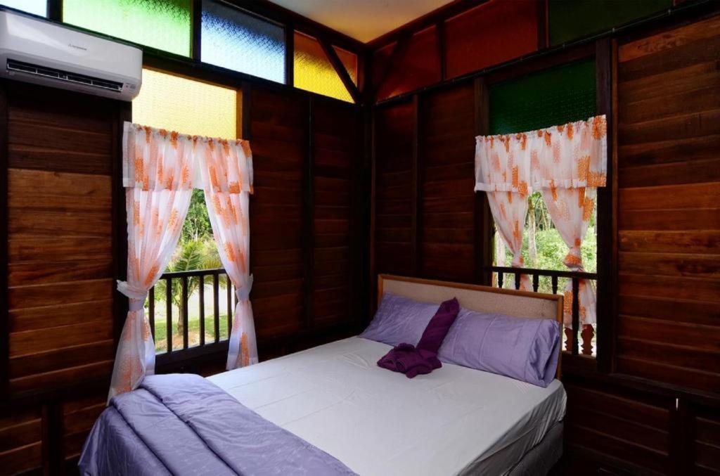 Oyo Home 90745 Desa Balqis Beach Resort Malakka Dış mekan fotoğraf